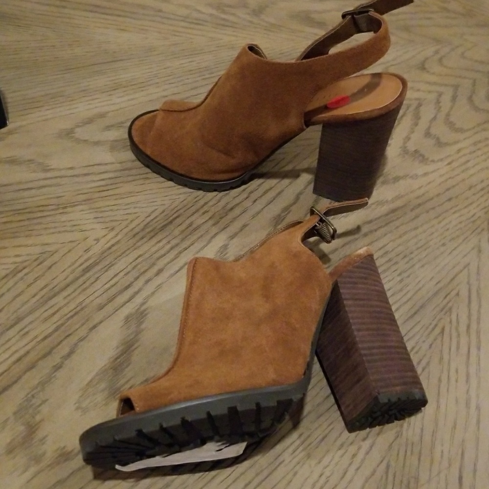 Lord taylor brown suede size 9.5 mules peep toe